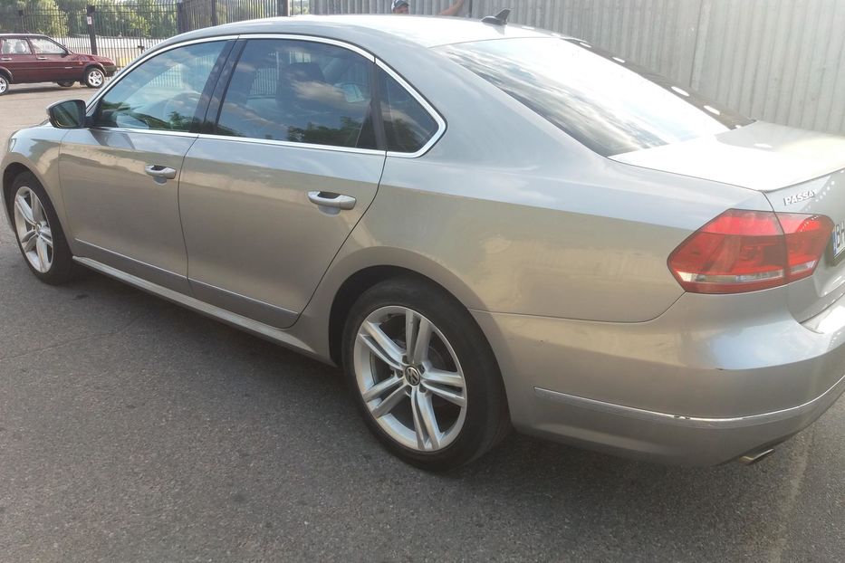 Продам Volkswagen Passat B7  Sel 2013 года в Киеве