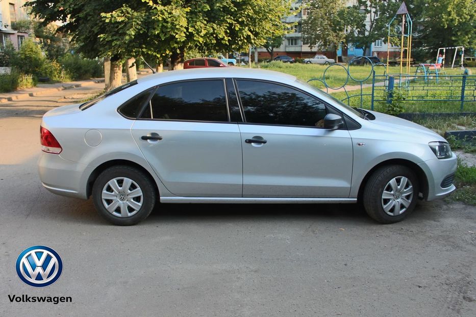 Продам Volkswagen Polo 2013 года в Харькове