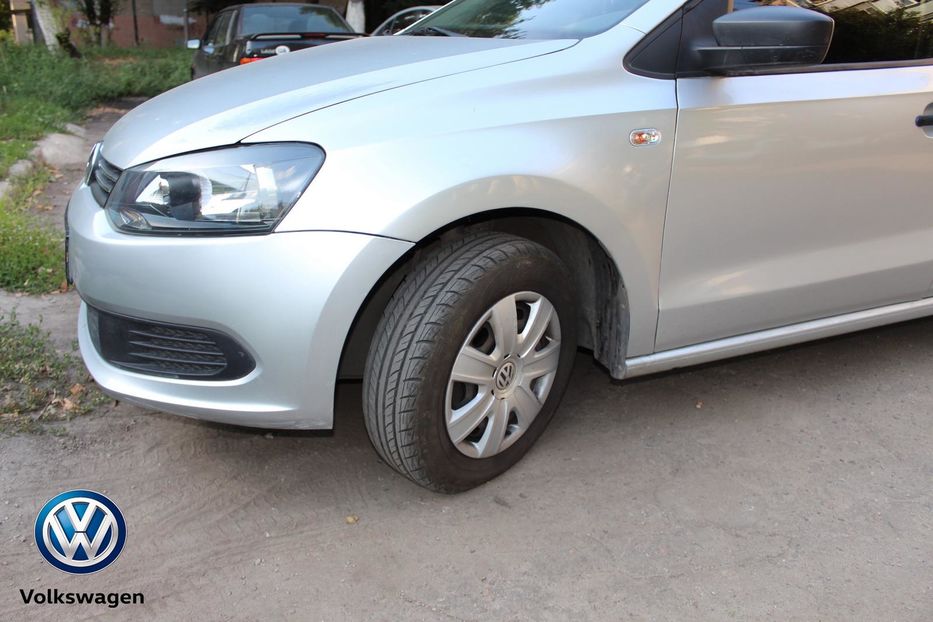 Продам Volkswagen Polo 2013 года в Харькове