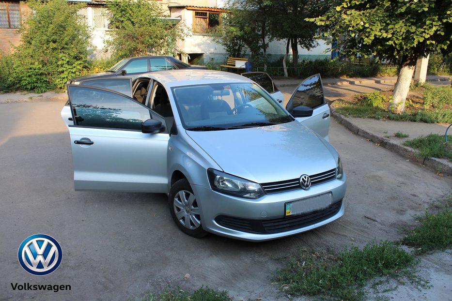 Продам Volkswagen Polo 2013 года в Харькове