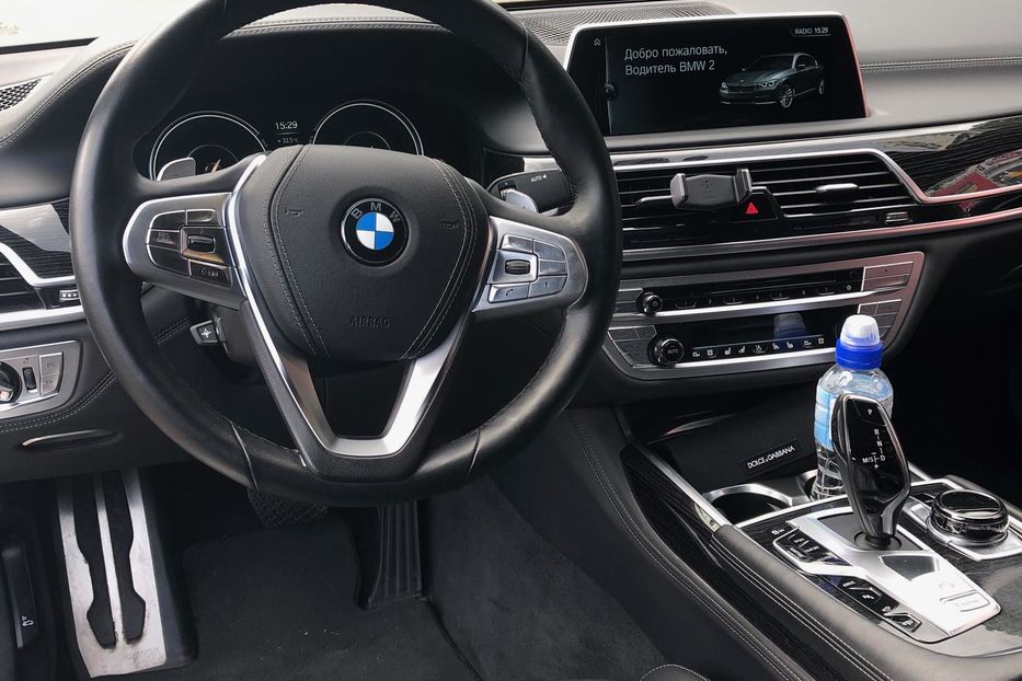 Продам BMW 740 Le iPerformance 2017 года в Киеве