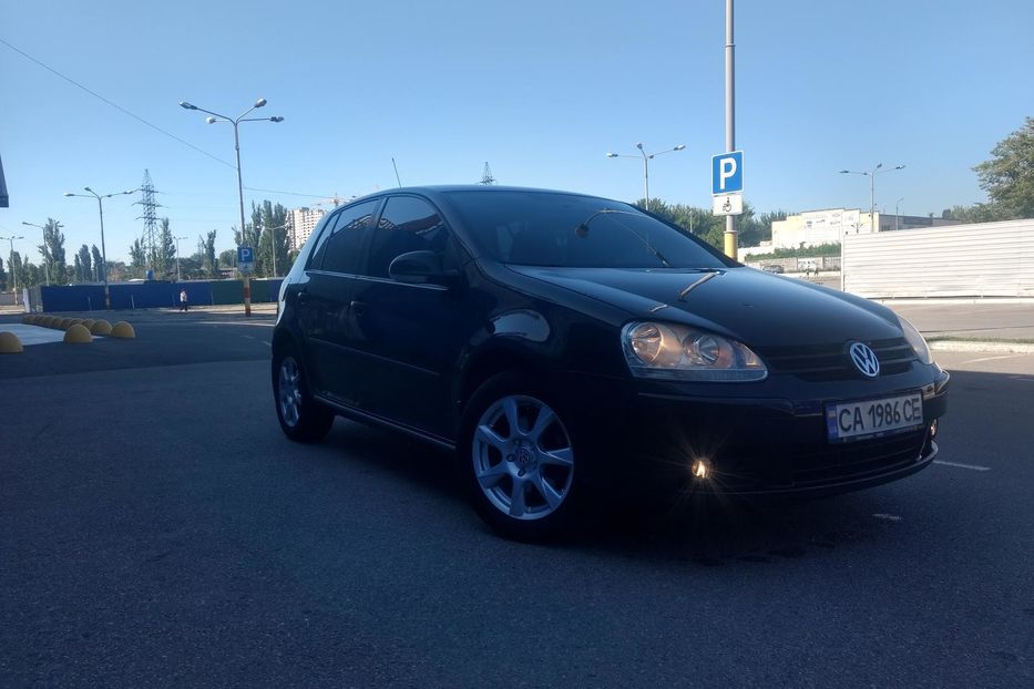 Продам Volkswagen Golf V 2008 года в Киеве