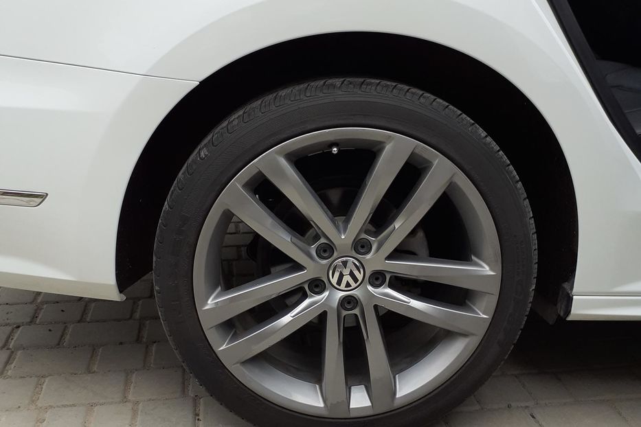 Продам Volkswagen Passat B8 R-Line 2016 года в Одессе