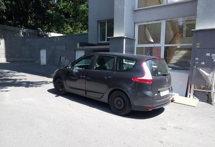 Продам Renault Grand Scenic 2011 года в Киеве