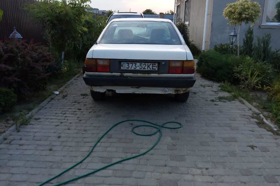 Продам Audi 100 Поиск... 1986 года в Киеве