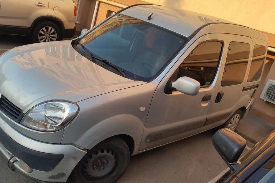 Продам Renault Kangoo пасс. 2008 года в Киеве