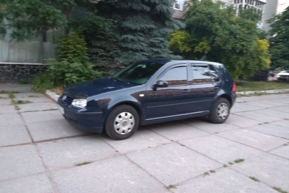 Продам Volkswagen Golf IV 2002 года в Житомире