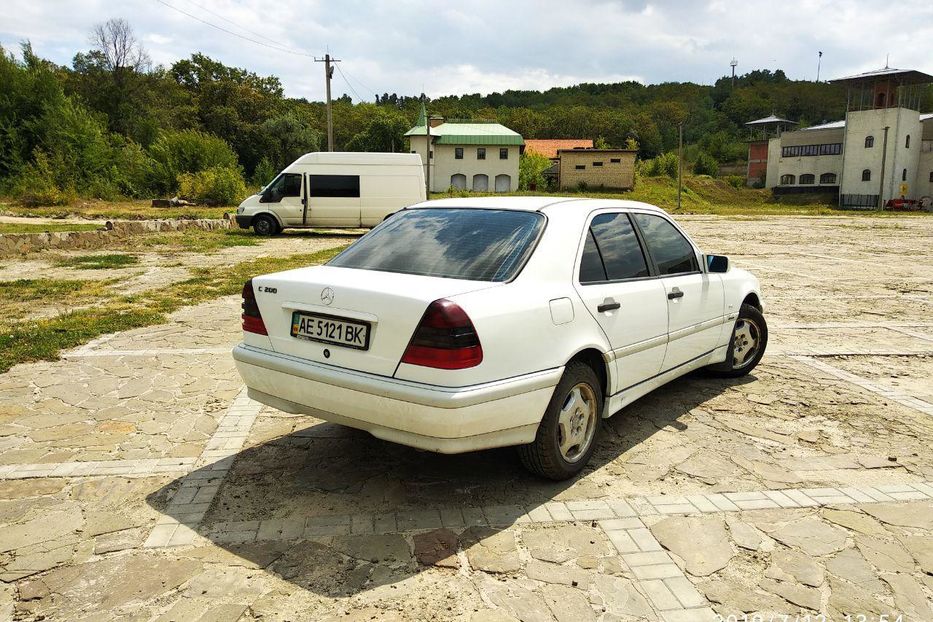 Продам Mercedes-Benz C-Class 1997 года в Днепре