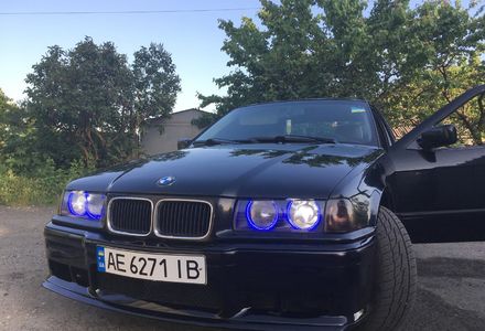Продам BMW 320 1992 года в г. Кривой Рог, Днепропетровская область