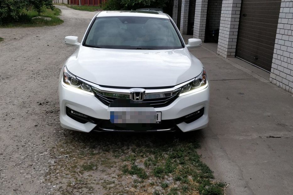 Продам Honda Accord Hybrid 2016 года в Днепре