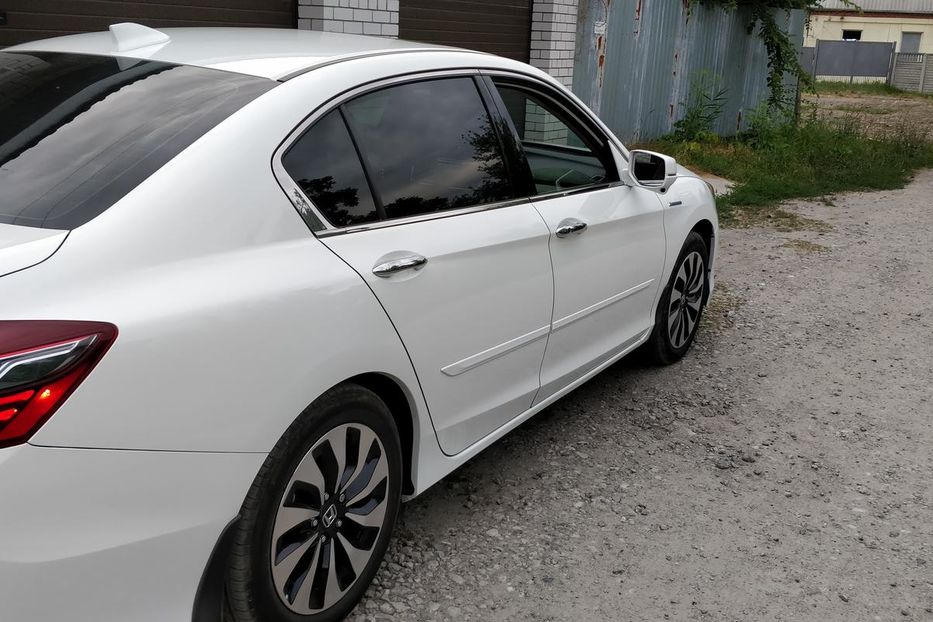 Продам Honda Accord Hybrid 2016 года в Днепре