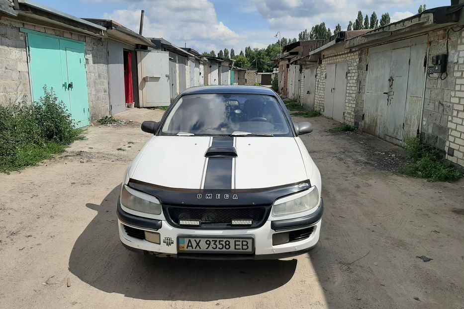 Продам Opel Omega 1995 года в Харькове