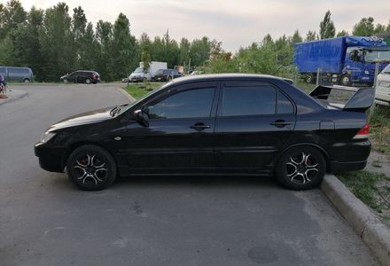 Продам Mitsubishi Lancer 2004 года в Киеве