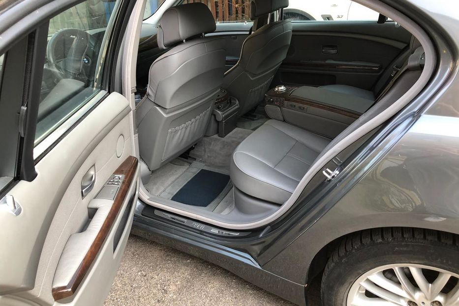 Продам BMW 745 2005 года в Виннице