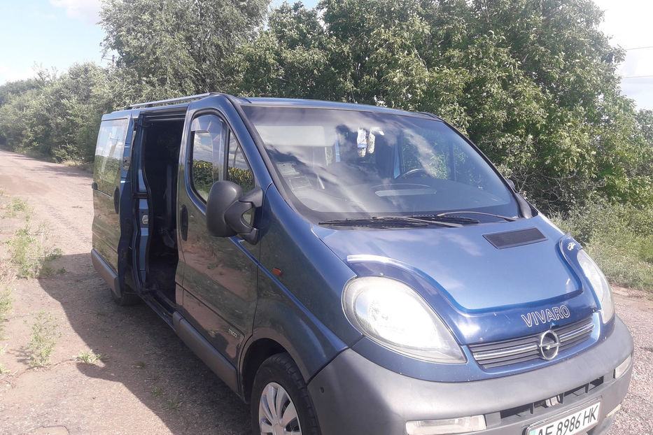 Продам Opel Vivaro пасс. 2004 года в г. Кривой Рог, Днепропетровская область