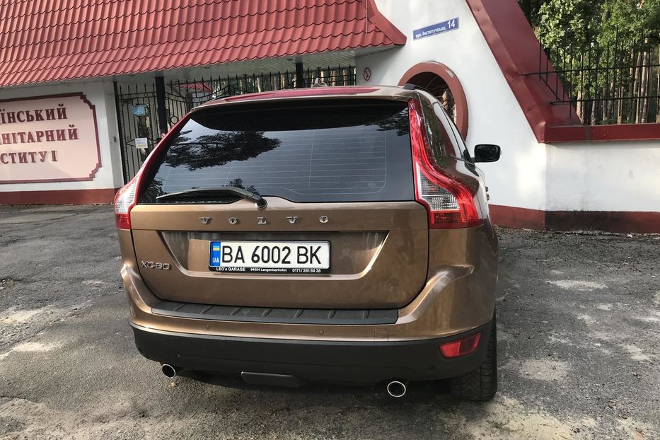 Продам Volvo XC60 2011 года в г. Ирпень, Киевская область