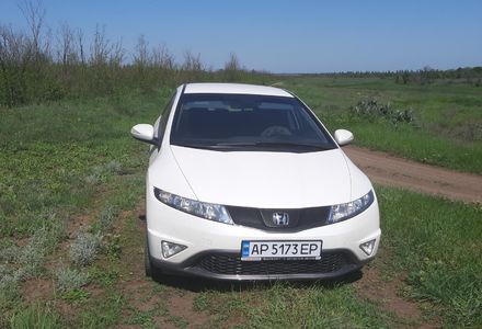 Продам Honda Civic 5-D 2012 года в Запорожье