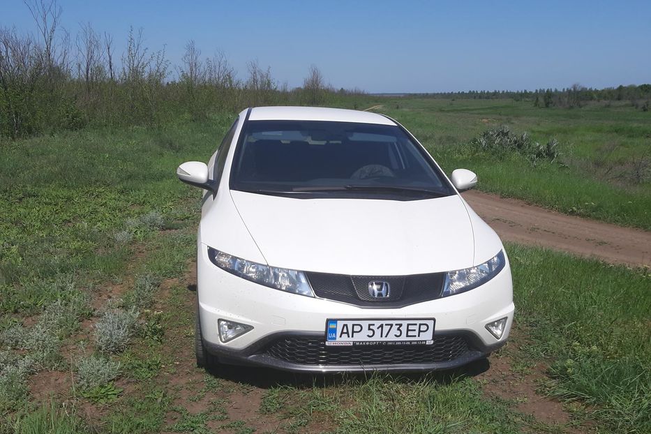 Продам Honda Civic 5-D 2012 года в Запорожье