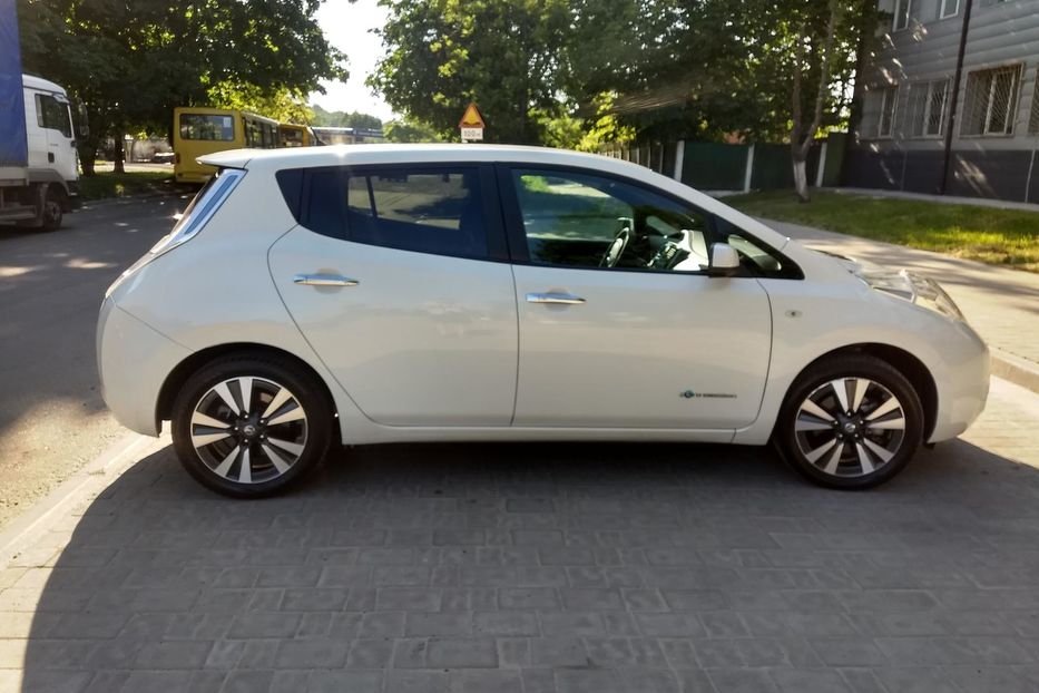 Продам Nissan Leaf TEKNA-30KWt -EUROPA 2017 года в Львове