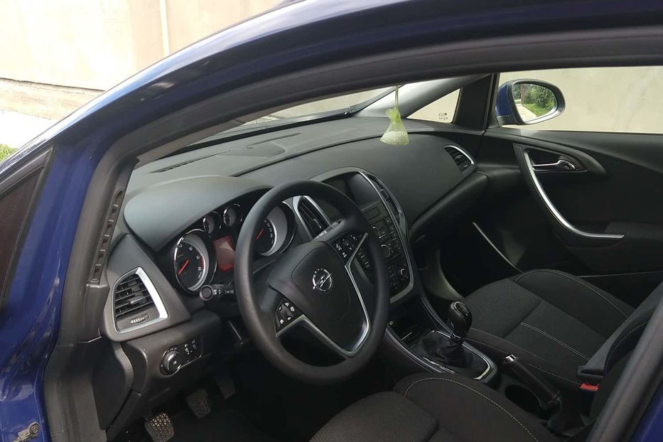 Продам Opel Astra J 1.7 CDTI ecoFLEX МТ (110 л.с.) 2014 года в Ровно