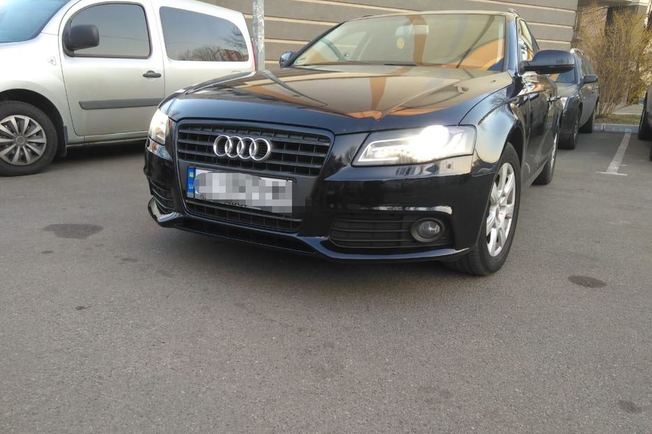 Продам Audi A4 Avant 2011 года в Киеве