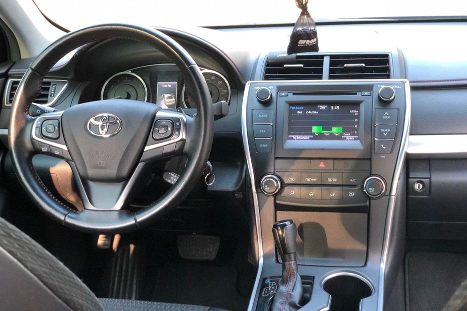 Продам Toyota Camry SE 55 2015 года в Киеве