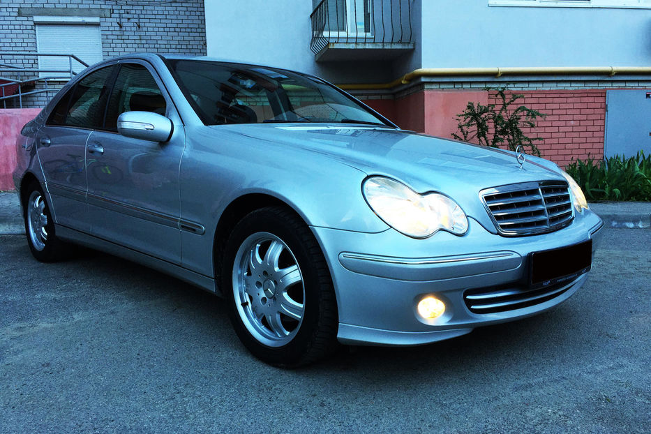 Продам Mercedes-Benz C-Class c 200 kompressor Elegance 2004 года в Киеве