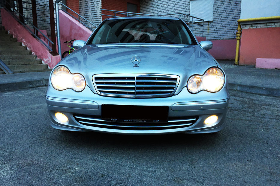 Продам Mercedes-Benz C-Class c 200 kompressor Elegance 2004 года в Киеве