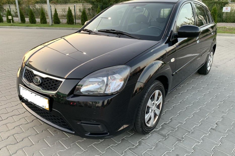 Продам Kia Rio 2011 года в Киеве