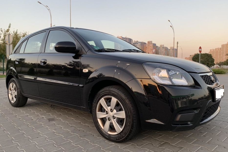 Продам Kia Rio 2011 года в Киеве