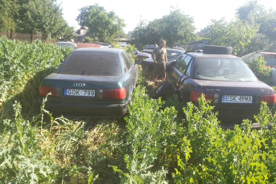 Продам Audi 80 по запчастям 1992 года в г. Знаменка, Кировоградская область