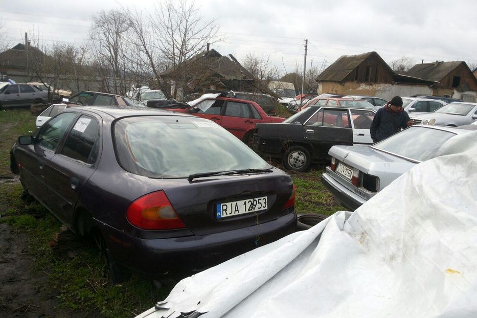 Продам Ford Mondeo по запчастям 1998 года в г. Знаменка, Кировоградская область