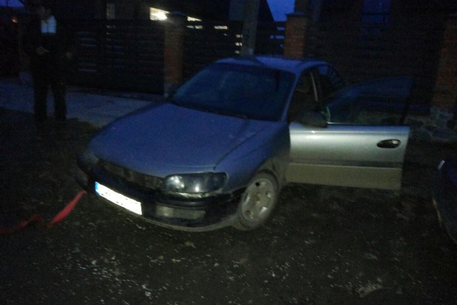 Продам Opel Omega по запчастям 1994 года в г. Знаменка, Кировоградская область