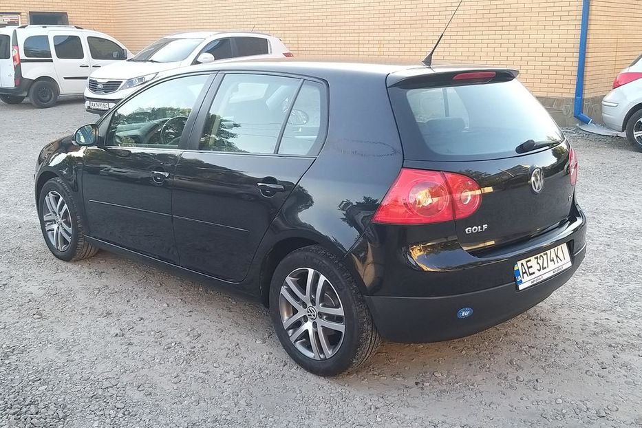 Продам Volkswagen Golf V 2008 года в г. Новомосковск, Днепропетровская область