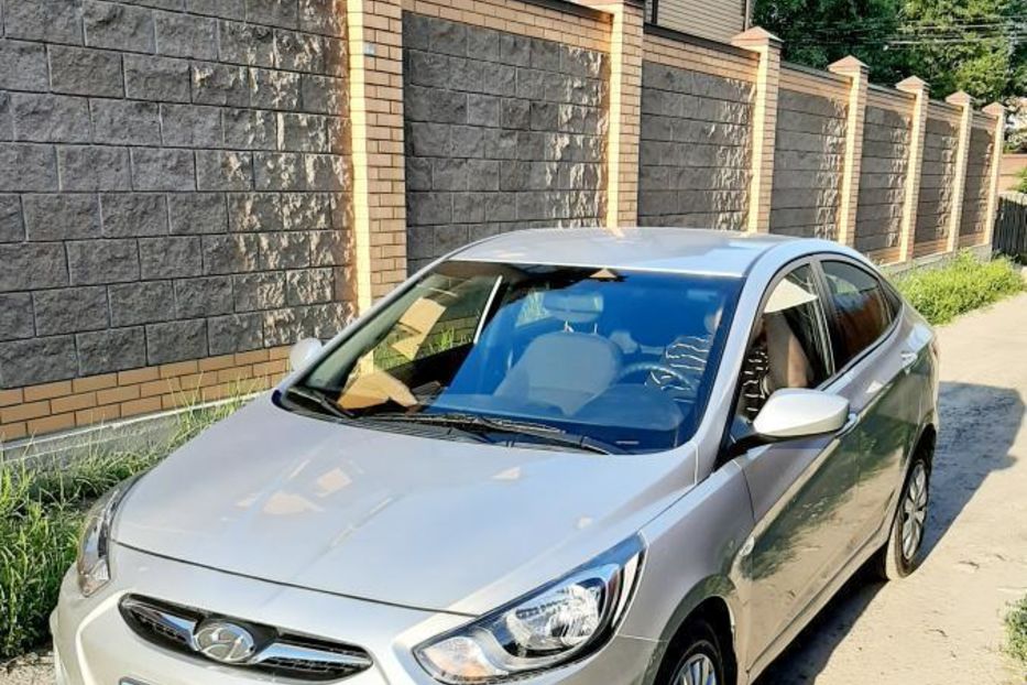 Продам Hyundai Accent  2012 года в Киеве