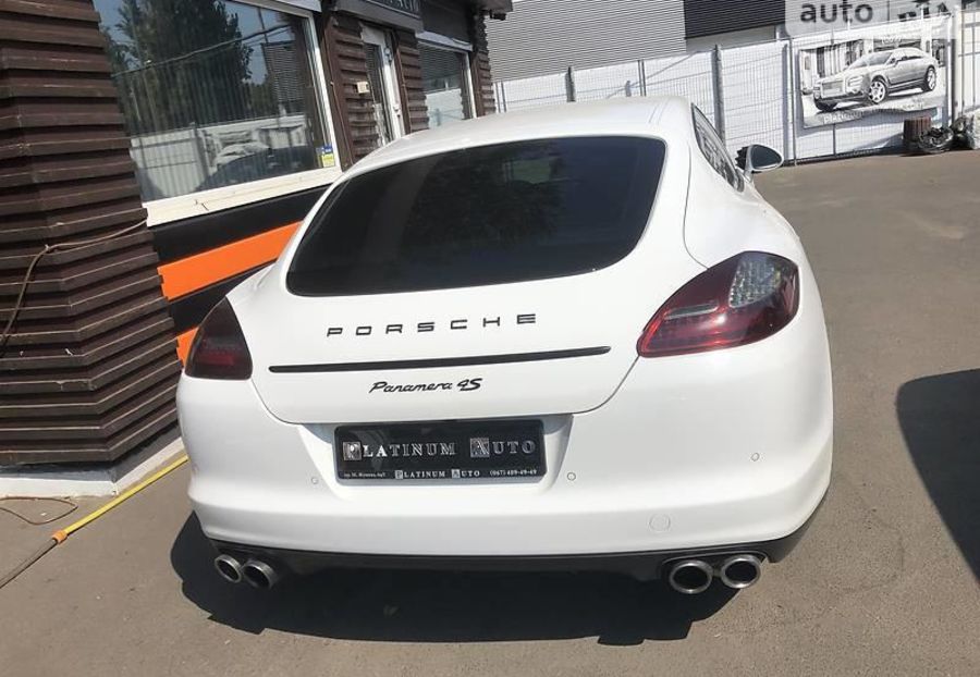 Продам Porsche Panamera 4S 2012 года в Одессе