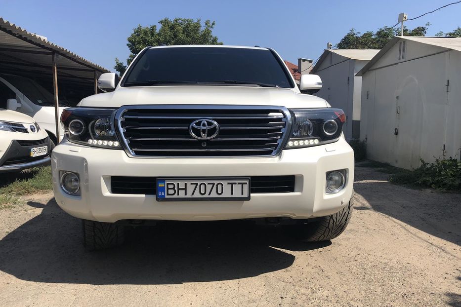 Продам Toyota Land Cruiser 200 2013 года в Одессе