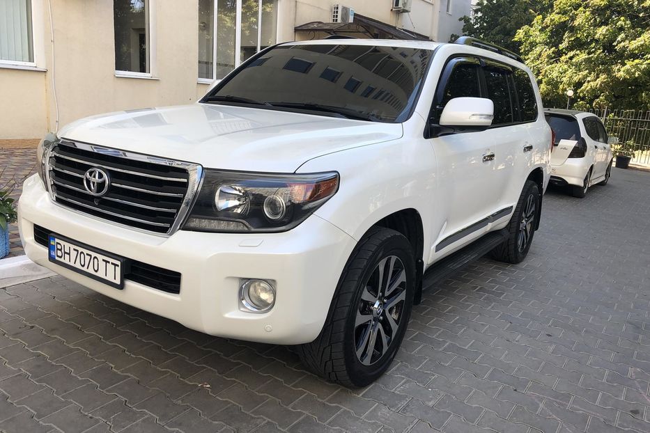 Продам Toyota Land Cruiser 200 2013 года в Одессе