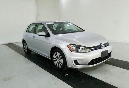 Продам Volkswagen e-Golf 2016 года в Киеве