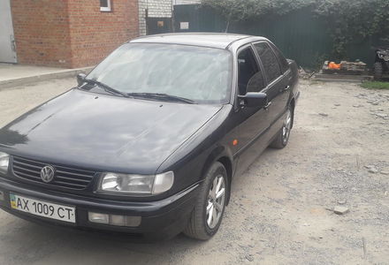 Продам Volkswagen Passat B4 1.8 (90л.с.) 1994 года в Харькове