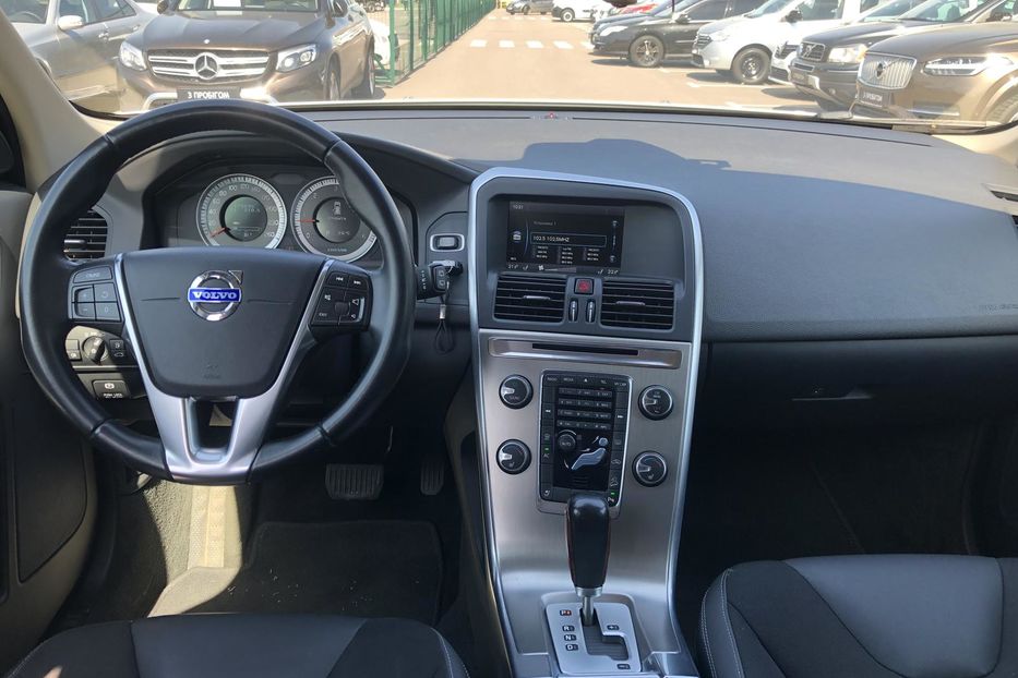 Продам Volvo XC60 D5 Polestar 2011 года в Киеве