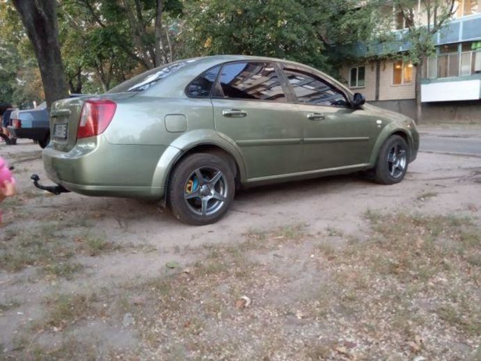 Продам Chevrolet Lacetti 2004 года в Киеве