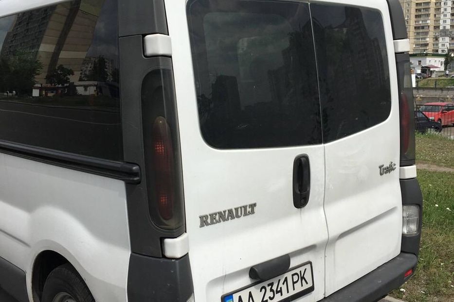 Продам Renault Trafic пасс. 2004 года в Киеве