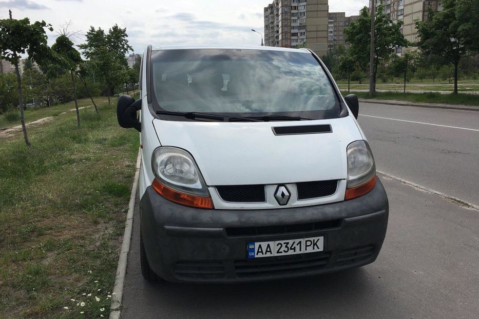 Продам Renault Trafic пасс. 2004 года в Киеве