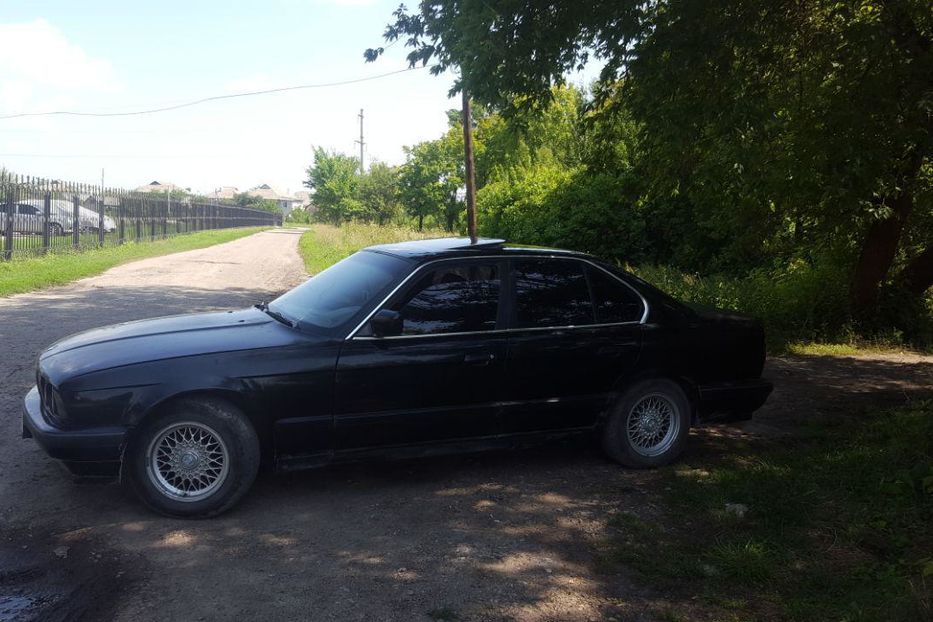 Продам BMW 525 1990 года в г. Старобельск, Луганская область