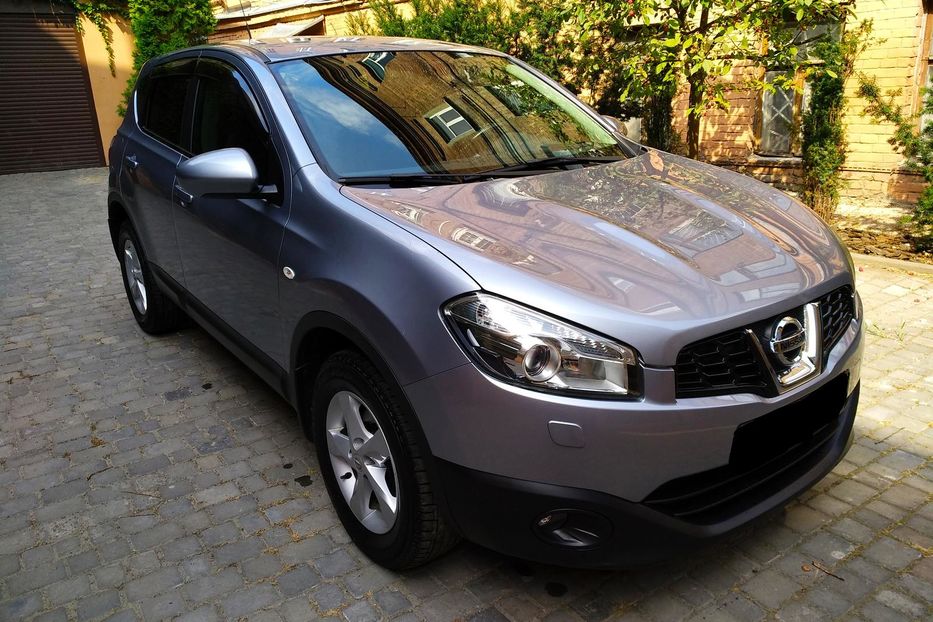 Продам Nissan Qashqai 1,6 CVT 2012 года в Харькове