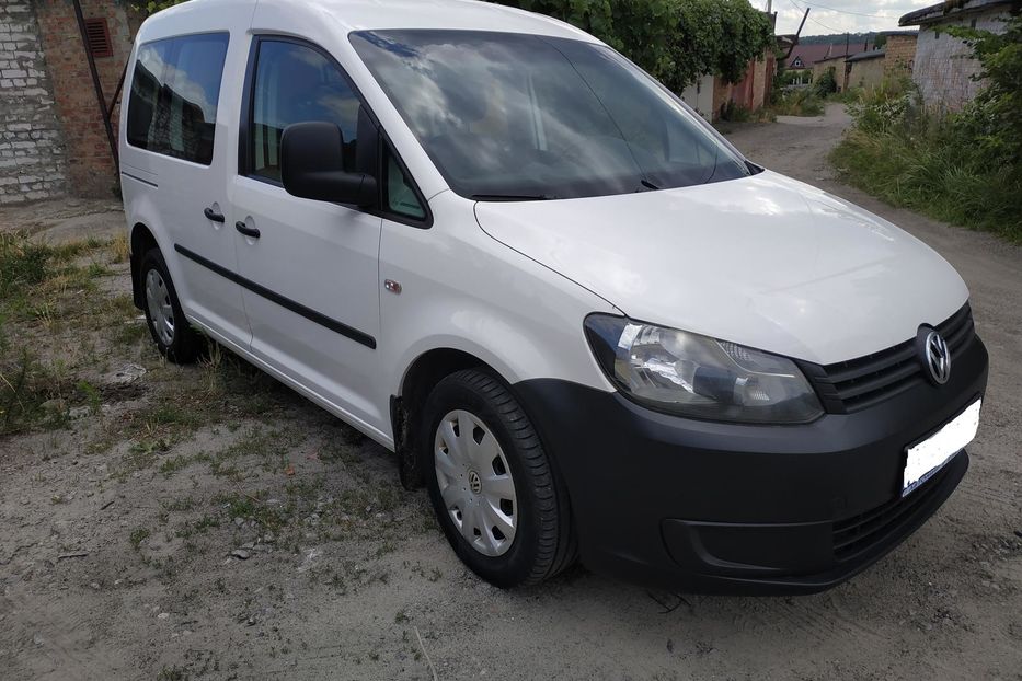 Продам Volkswagen Caddy пасс. 2012 года в Киеве