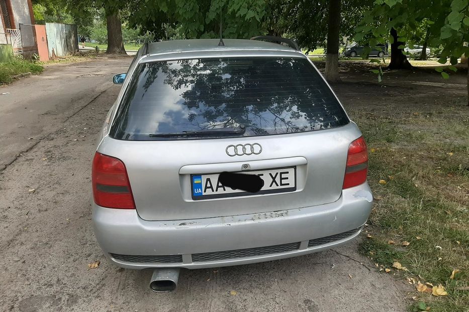 Продам Audi A4 Avant 1998 года в Киеве