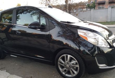 Продам Chevrolet Spark EV 2016 года в Киеве