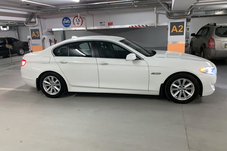 Продам BMW 523 2012 года в Запорожье